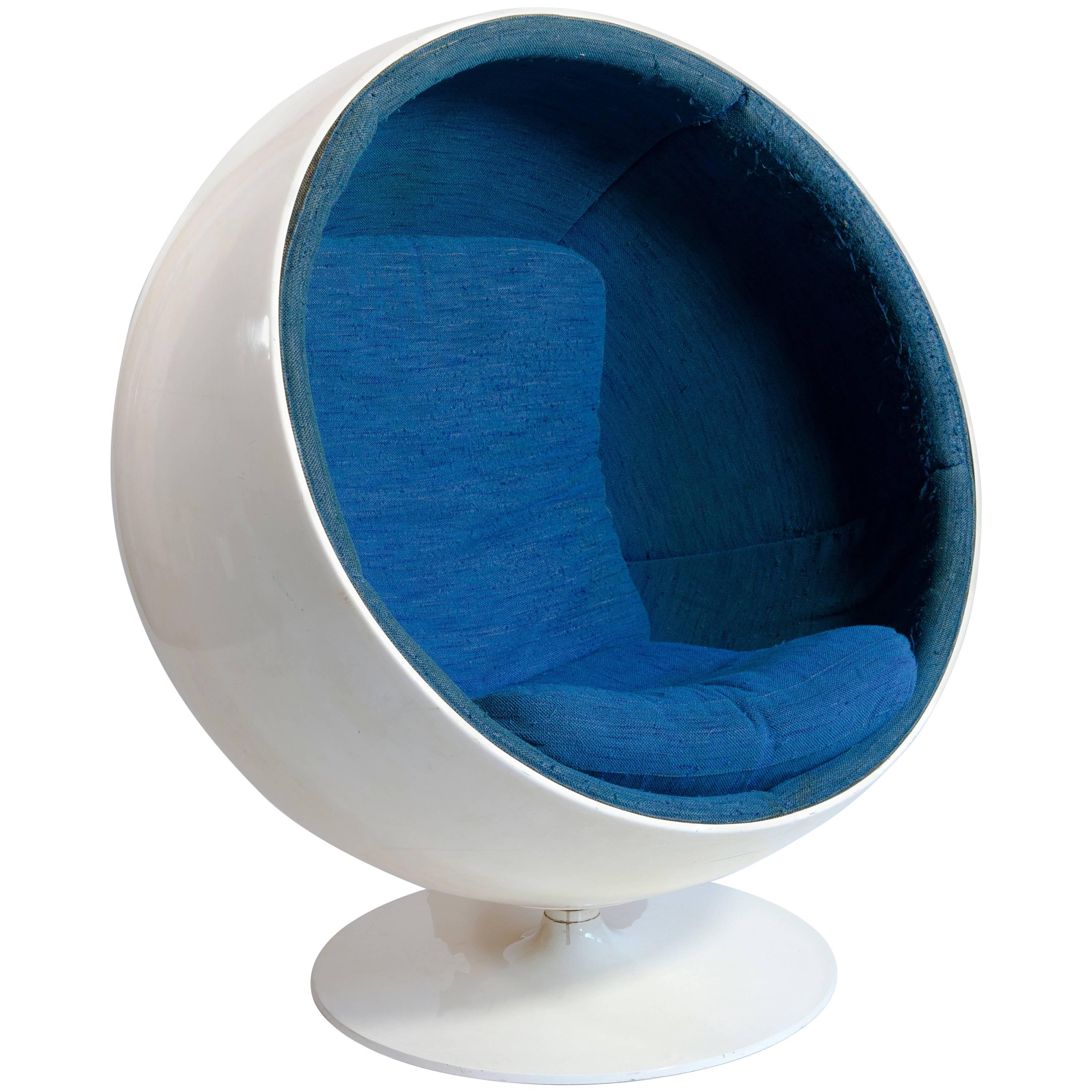 Original Vintage 'Ball Chair' Designed by Eero Aarnio in 1963 For Sale