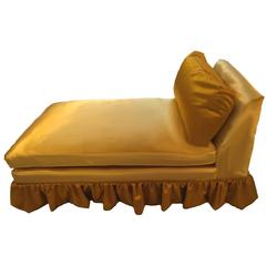 Skirted Chaise in Gold Velvet and Silk, Mid-Century 6