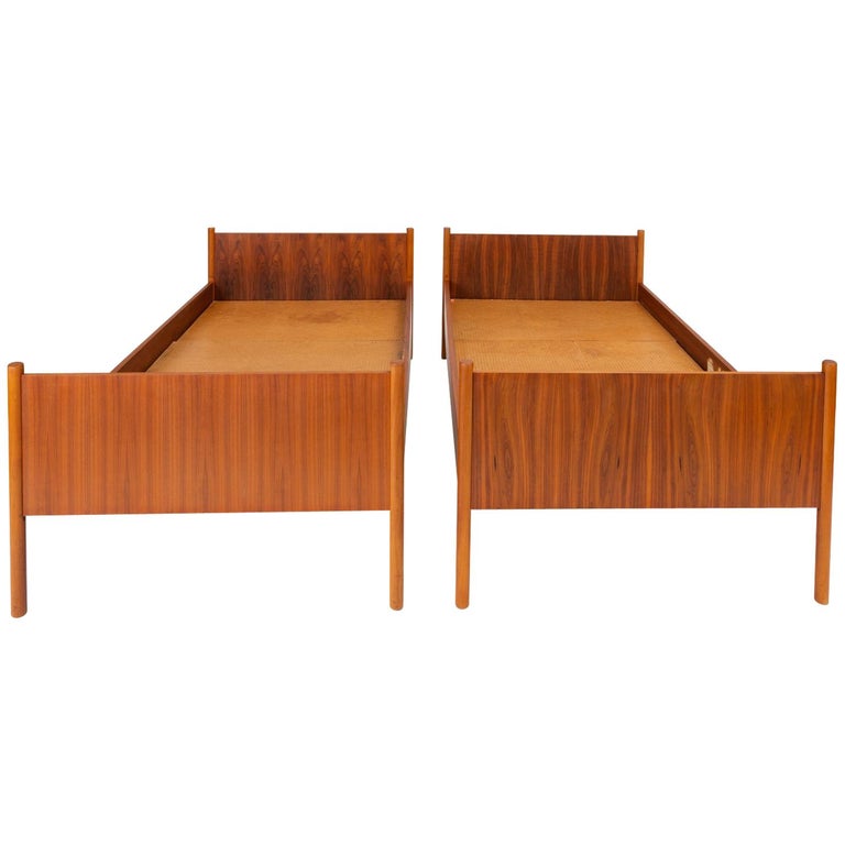 Single Scandinavian Modern Twin Bed By Westnofa For At 1stdibs Single Scandinavian Modern Twin Bed By Westnofa For