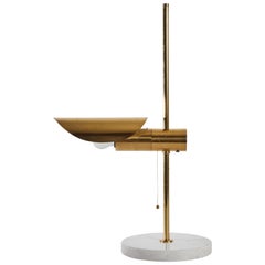 Lampe de bureau italienne en laiton et marbre des années 1950 avec abat-jour pivotant