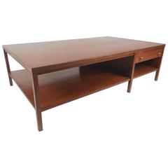 Mid-Century Modern Walnut Coffee Table in the Style of Paul McCobb 3
