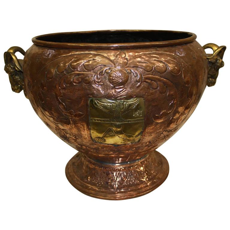 19th Century French Copper Urn For Sale at 1stdibs