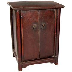 Petite Chinese Two Door Wedding Cabinet Maquette