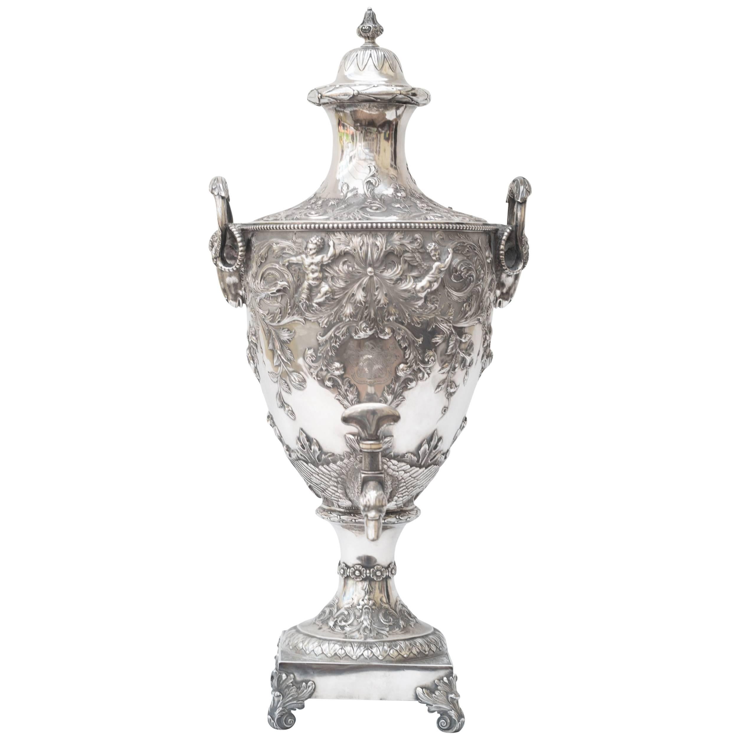 18th Century Silver Tea Urn, 1776, Ffrench of Galway For Sale