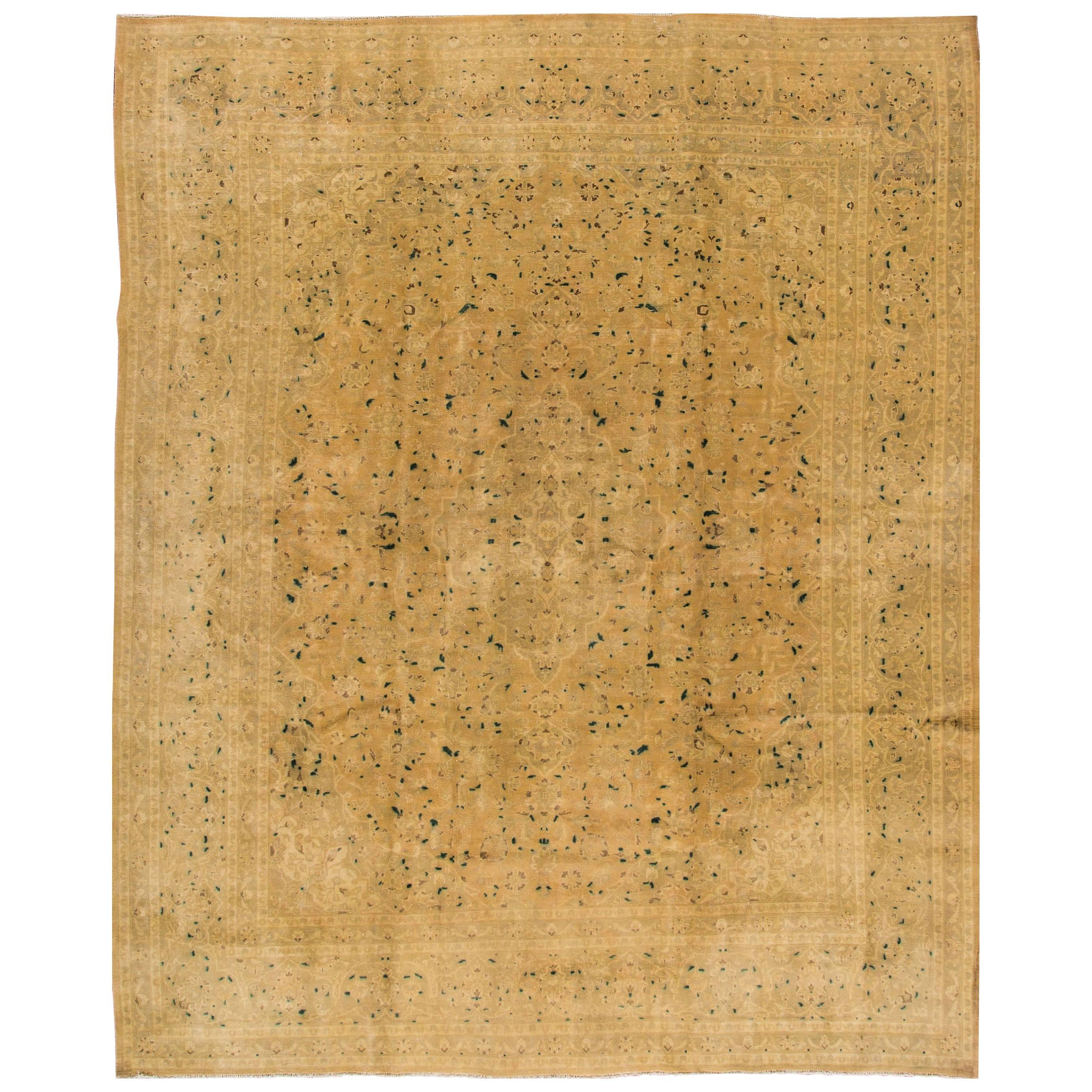 Persischer Täbriz-Teppich mit Blickfang