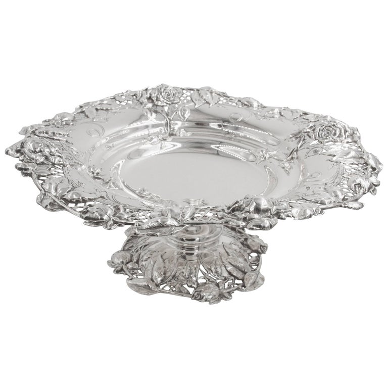 Cake Plate For Sale at 1stDibs