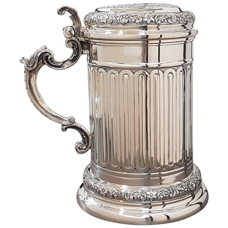 20th Century Italian Big Solid Silver Tankard Handicraft Made In Italy 20th Century Italian Big Solid Silver Tankard Handicraft Made In Italy