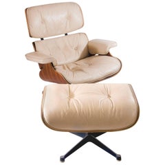 Herman Miller Lounge Chair with Ottoman, Produced by Mobilier International