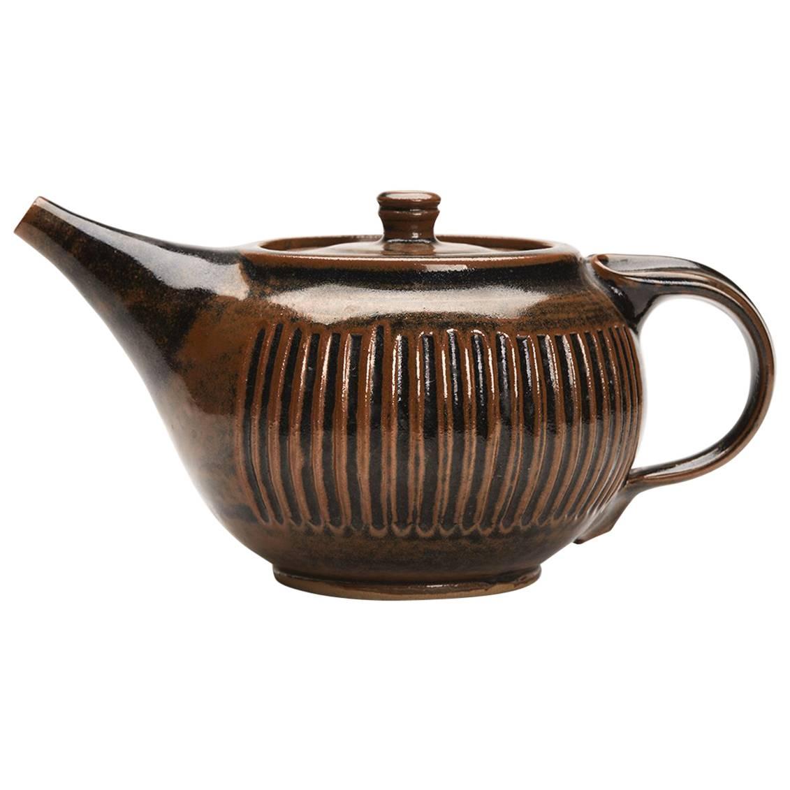 Brown Studio Teapot by Ken Halsall Light Trees Pottery, circa 1975 For Sale