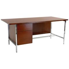 Florence Knoll Executive Single Pedestal Desk in Walnut and Chrome