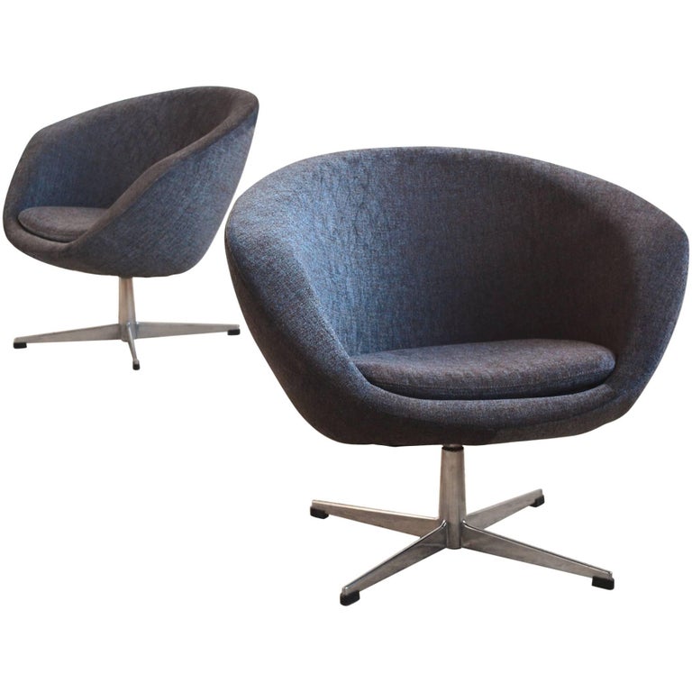 Pair of Swivel Lounge Chairs by Overman For Sale
