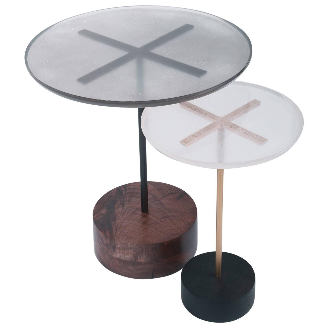 Tables d'extrémité Stella, bois, métal, résine et poudre métallique personnalisables