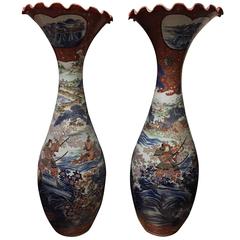 Pair of Japanese Porcelain Vases Featuring Depictions of Samurai