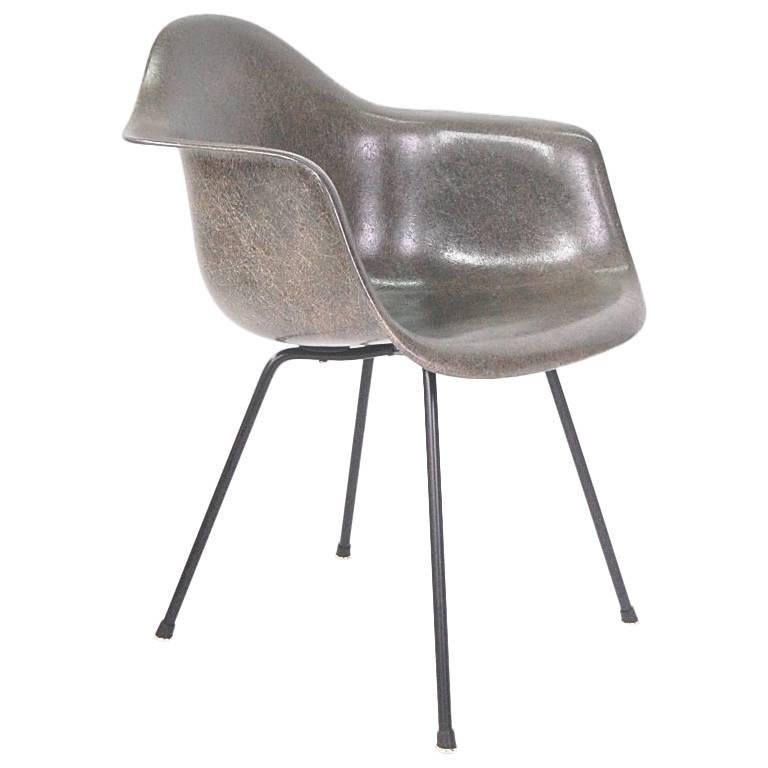 Early Eames Rope Edge Armshell Chair For Sale