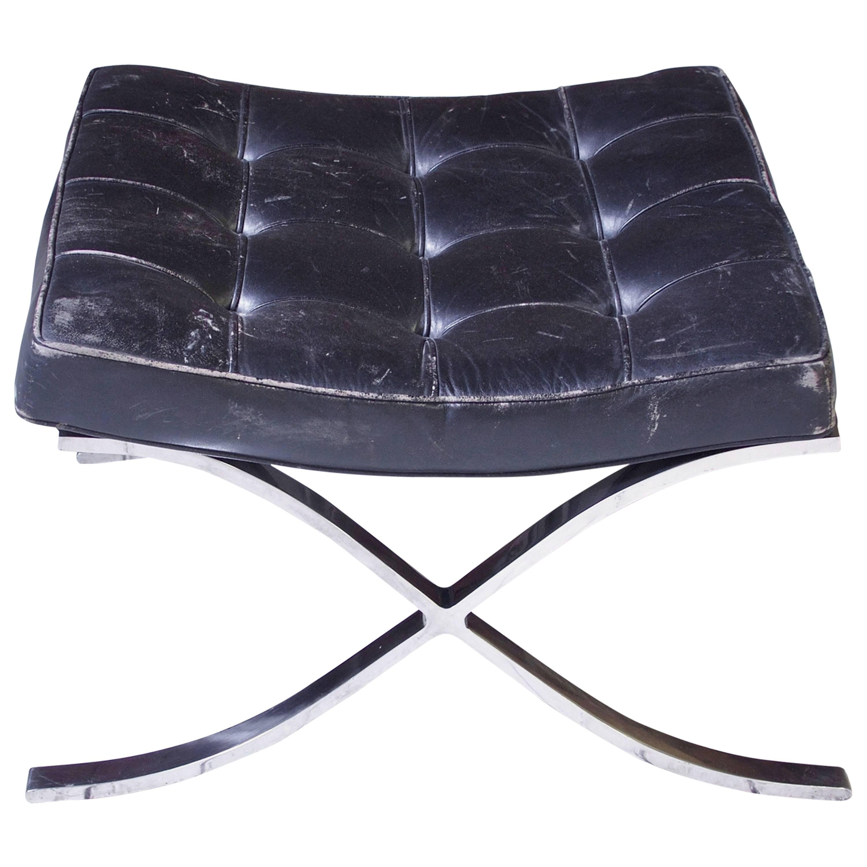 First Knoll Edition Vintage Barcelona Stool in Black Leather and Steel, 1953