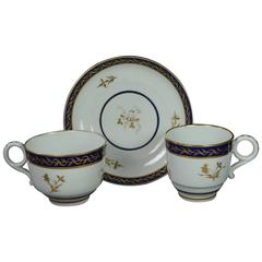 English Early 19th Century Worcester Porcelain Cups and Saucer Blue and White 4