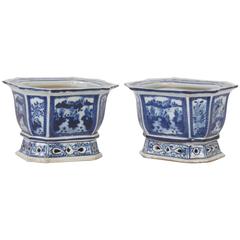 Pair of Chinese Export Blue and White Porcelain Planters