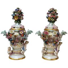 Meissen Pair of Kaendler Potpourri Lidded Vases Decorations, circa 1850 9
