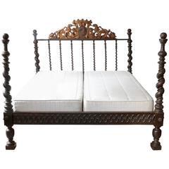 Antique 17th Century Italian Bed in Elm