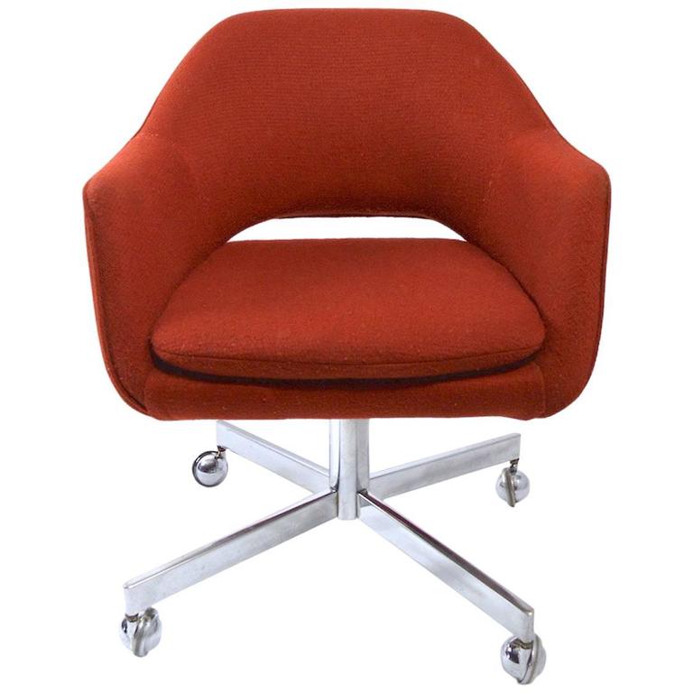 Large Set Of Swivel Office Chairs By Shelby Williams