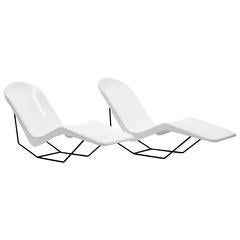 Vintage Pair of 1960s Fiberglass Patio or Pool Chaise Lounge Chairs Beautifully Restored