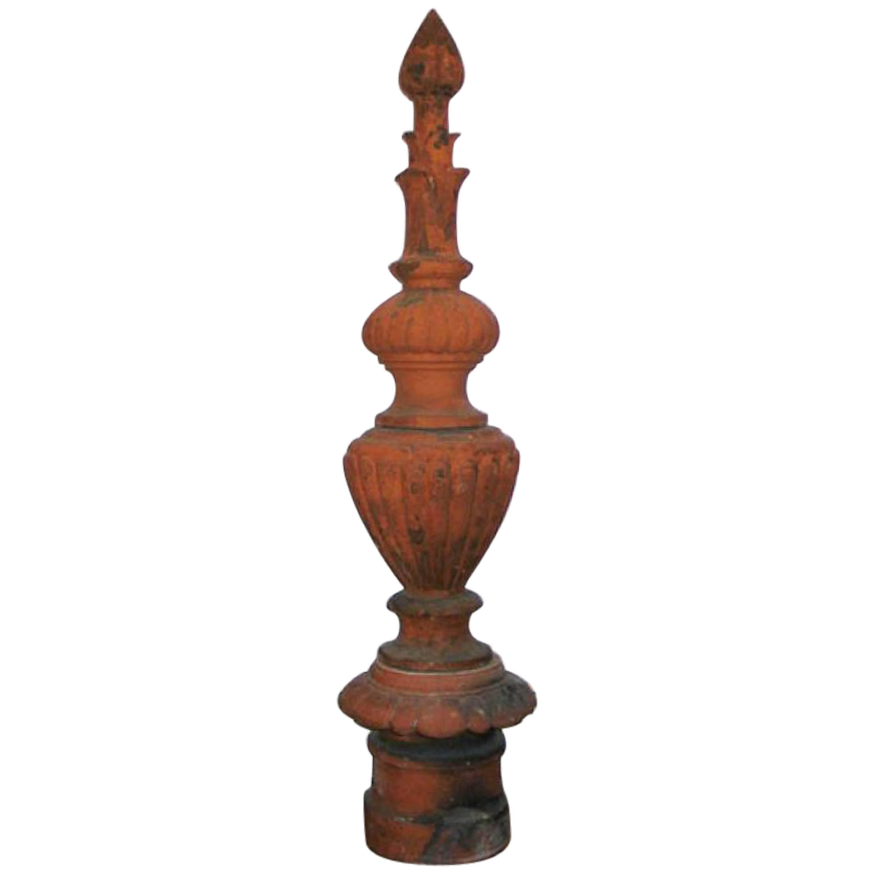 Dekorative, architektonische Verzierungen aus Terrakotta im französischen Stil im Angebot