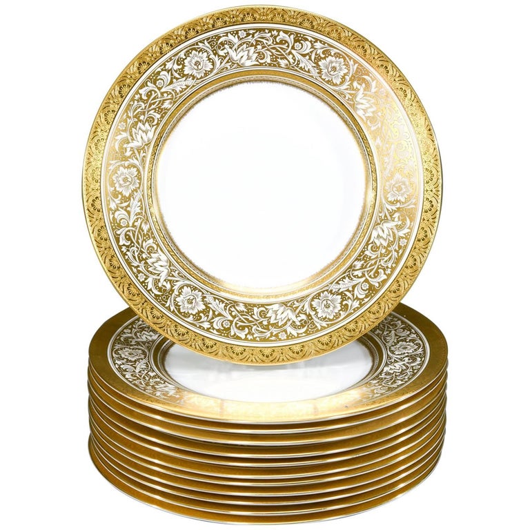 Set of 12 Minton Gold Rimmed Porcelain Ball Dinner Plates For Sale at  1stDibs