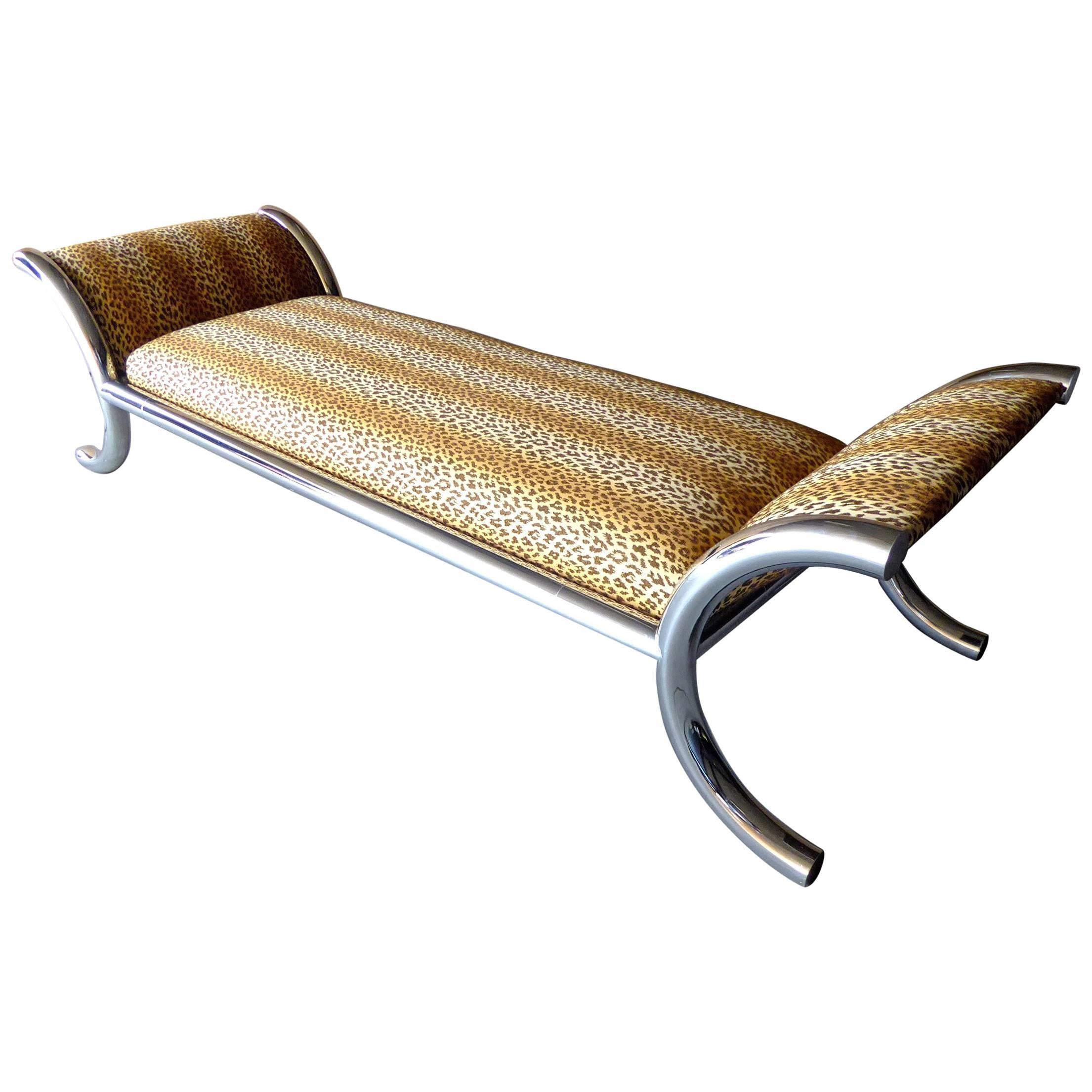 Sleek and Sexy Italian Daybed with a Chrome-Plated Tubular Frame, circa 1970s For Sale