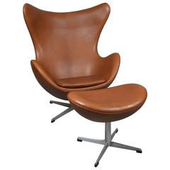 Arne Jacobsen Egg Chair and Ottoman by Fritz Hansen, circa 1970 11
