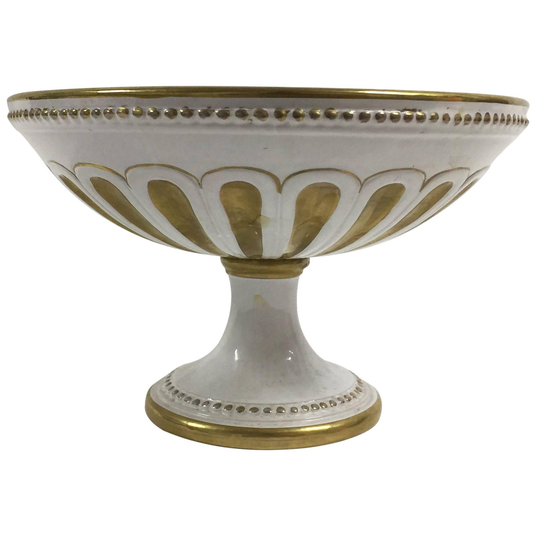 White Porcelain and Gold Centrepiece Footed Bowl by Ugo Zaccagnini