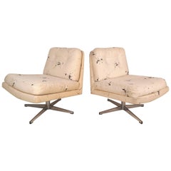 Mid-Century Modern Swivel Lounge Chairs in the Style of Milo Baughman