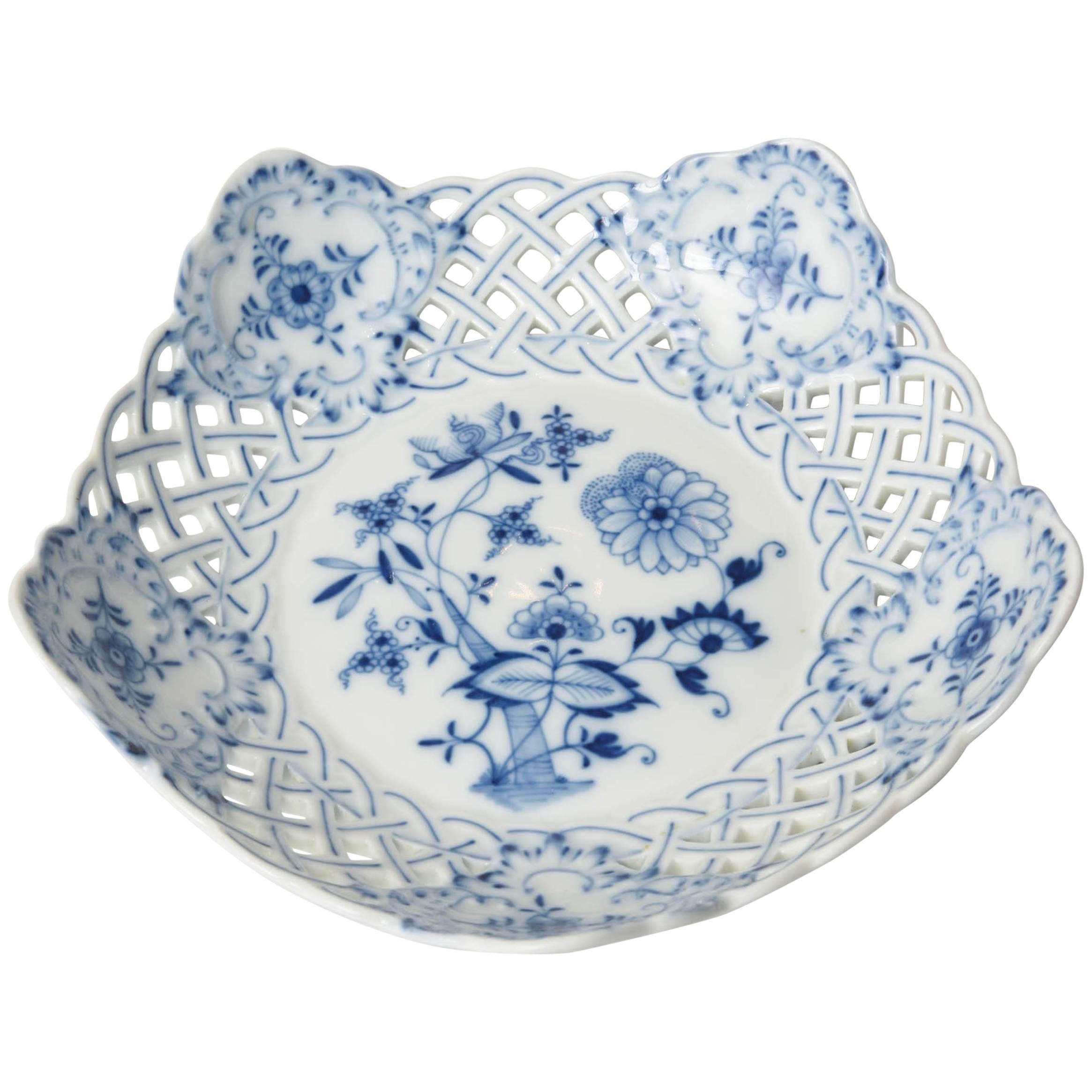 Meissen Blue Onion Centre or Fruit Bowl