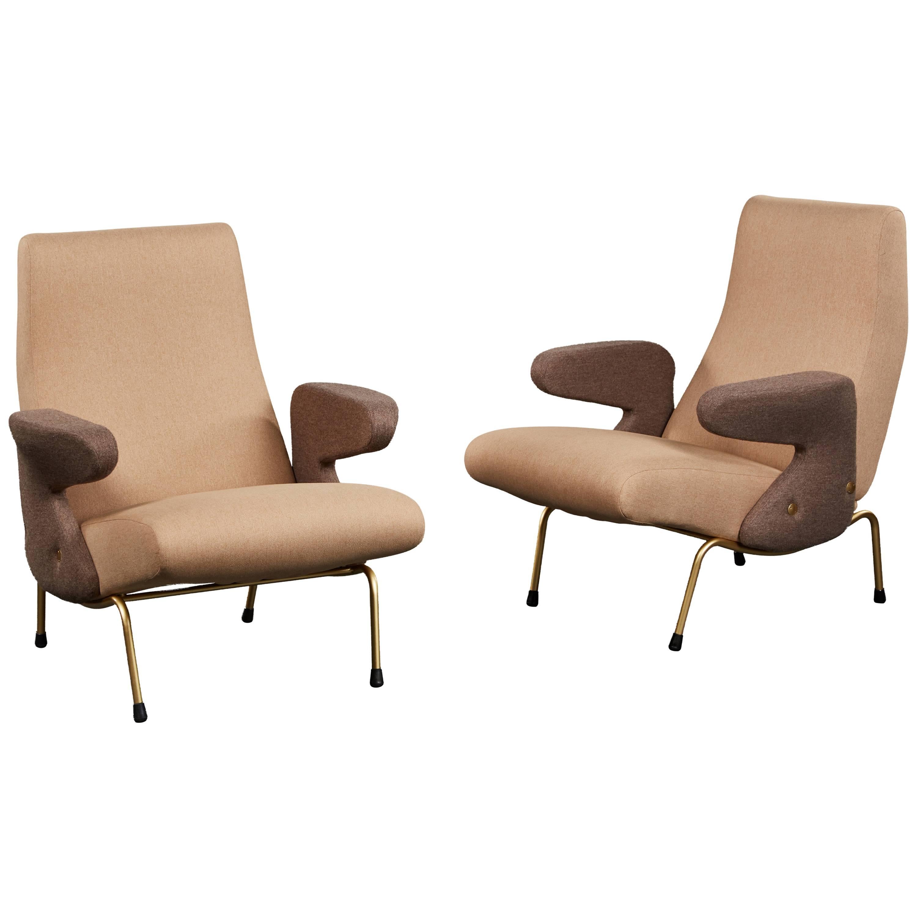 Pair of “Delfino” Armchairs by Erberto Carboni Manufactured by Arflex For Sale