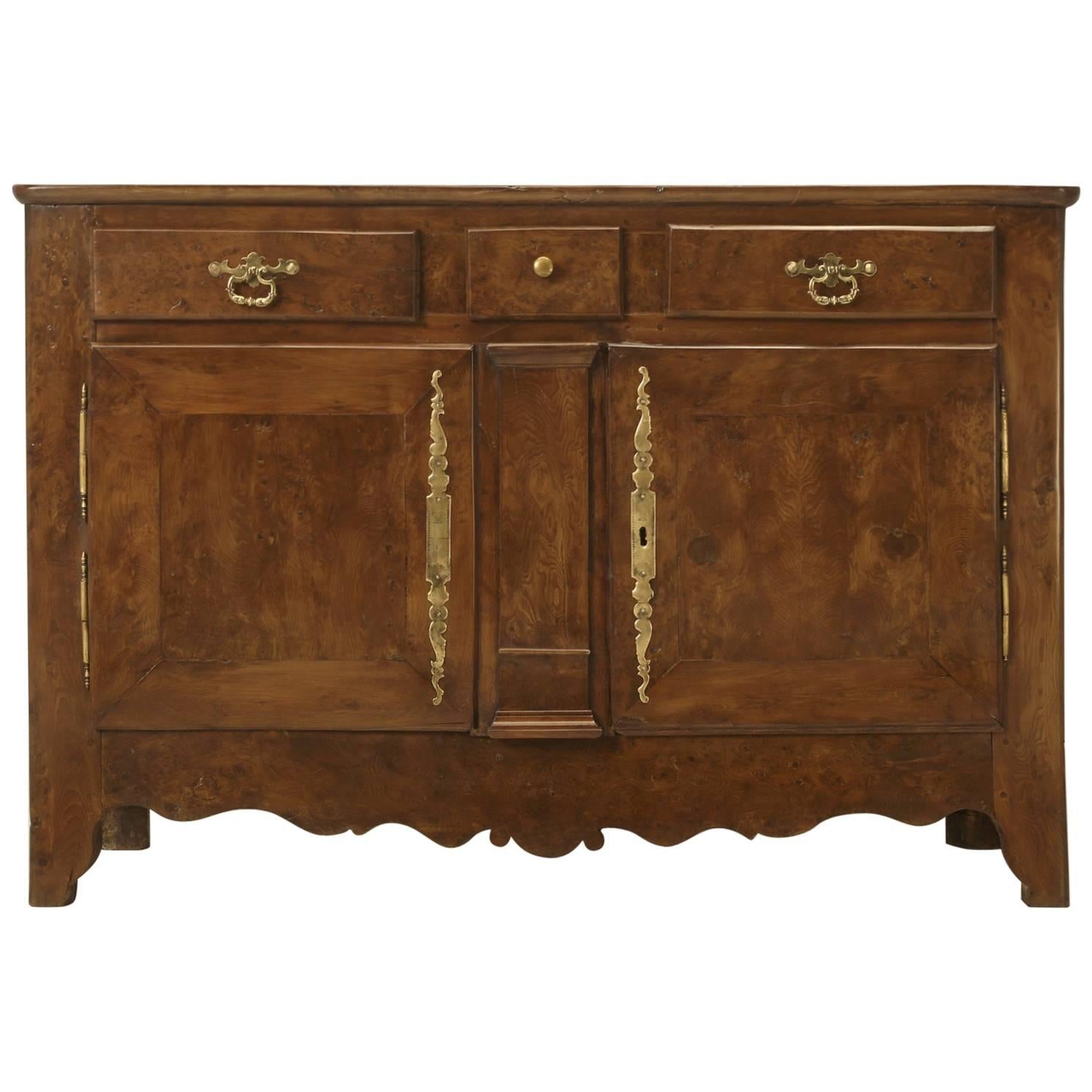 Antique French Louis XIII Style Yew Wood Buffet, circa 1800 Restored and Rare For Sale