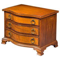 Miniature Striped-Maple Serpentine Chest of Drawers