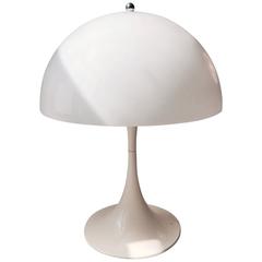 Lampe de table Pantella blanche vintage par Verner Panton pour Louis Poulsen