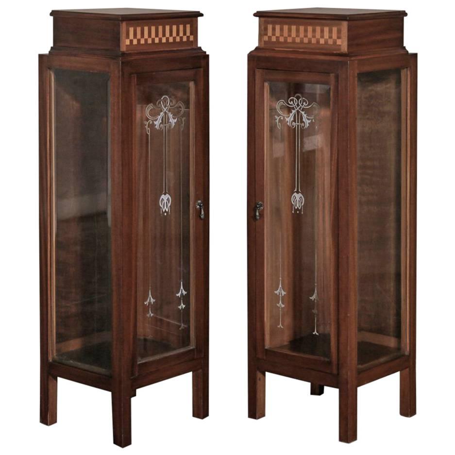Pair of Italian Art Deco Marquetry Vitrine or Cabinets