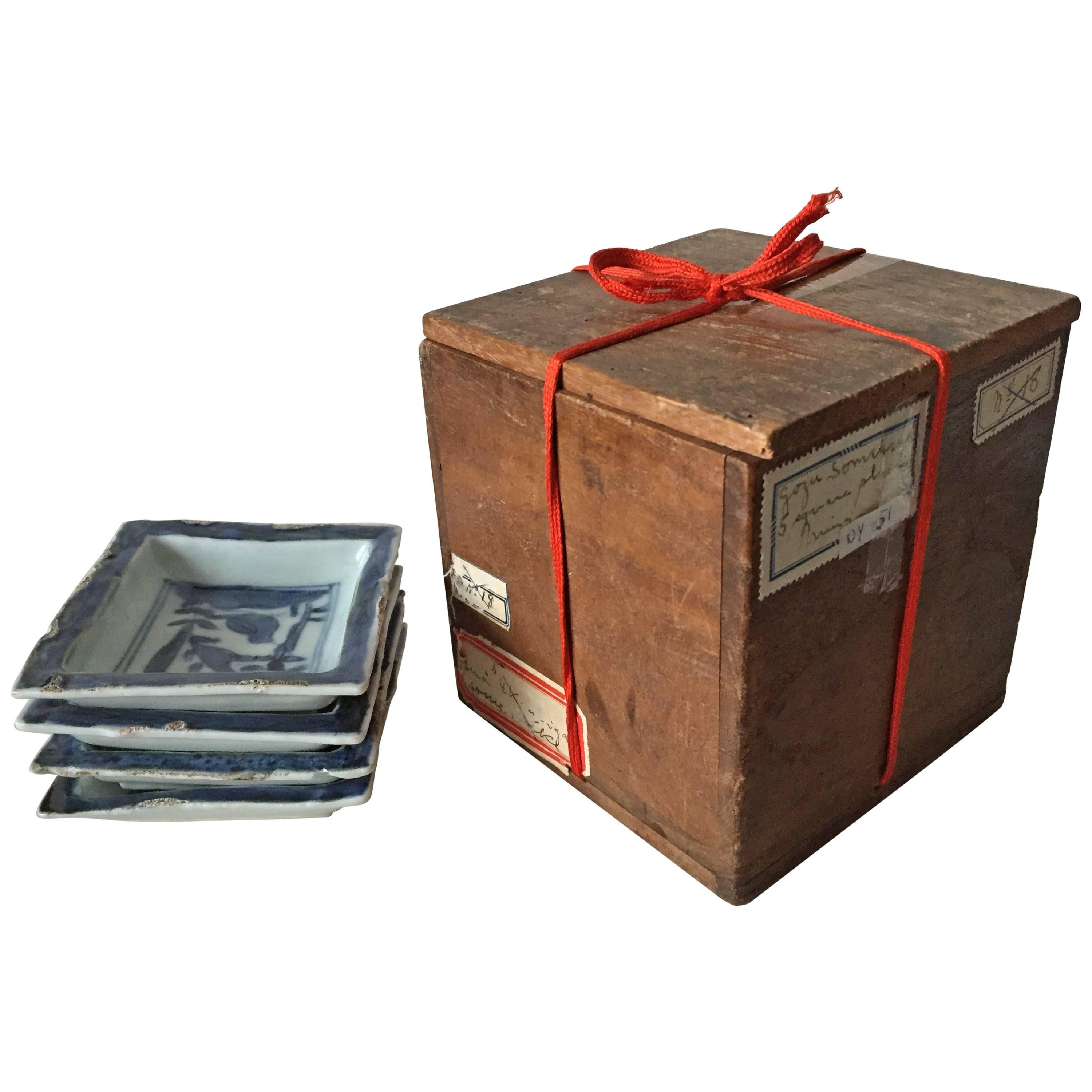 17th Century Ko Sometsuke Blue and White Square Chinese Dishes Wanli, 1573-1619 For Sale