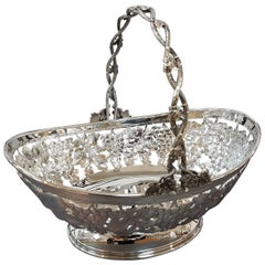 20th Century Sterling Italian Silver Basket. Handicrafts made in Italy