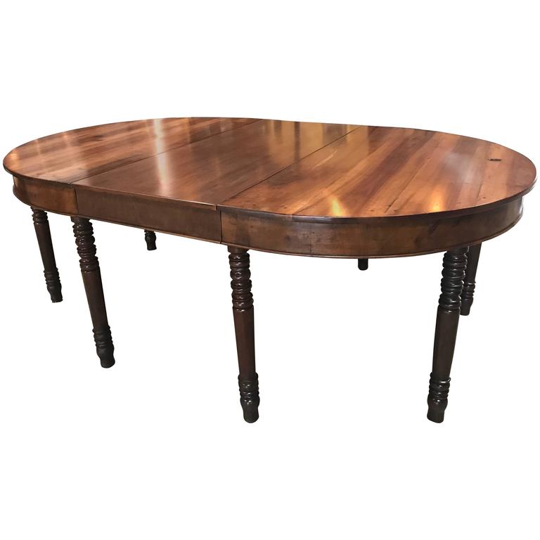 Stunning 18th Century Italian Oval Extending Walnut Dining Table Stunning 18th Century Italian Oval Extending Walnut Dining Table