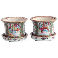 Chinese Export Rose Medallion Porcelain Cache Pots and Covers, circa 1850