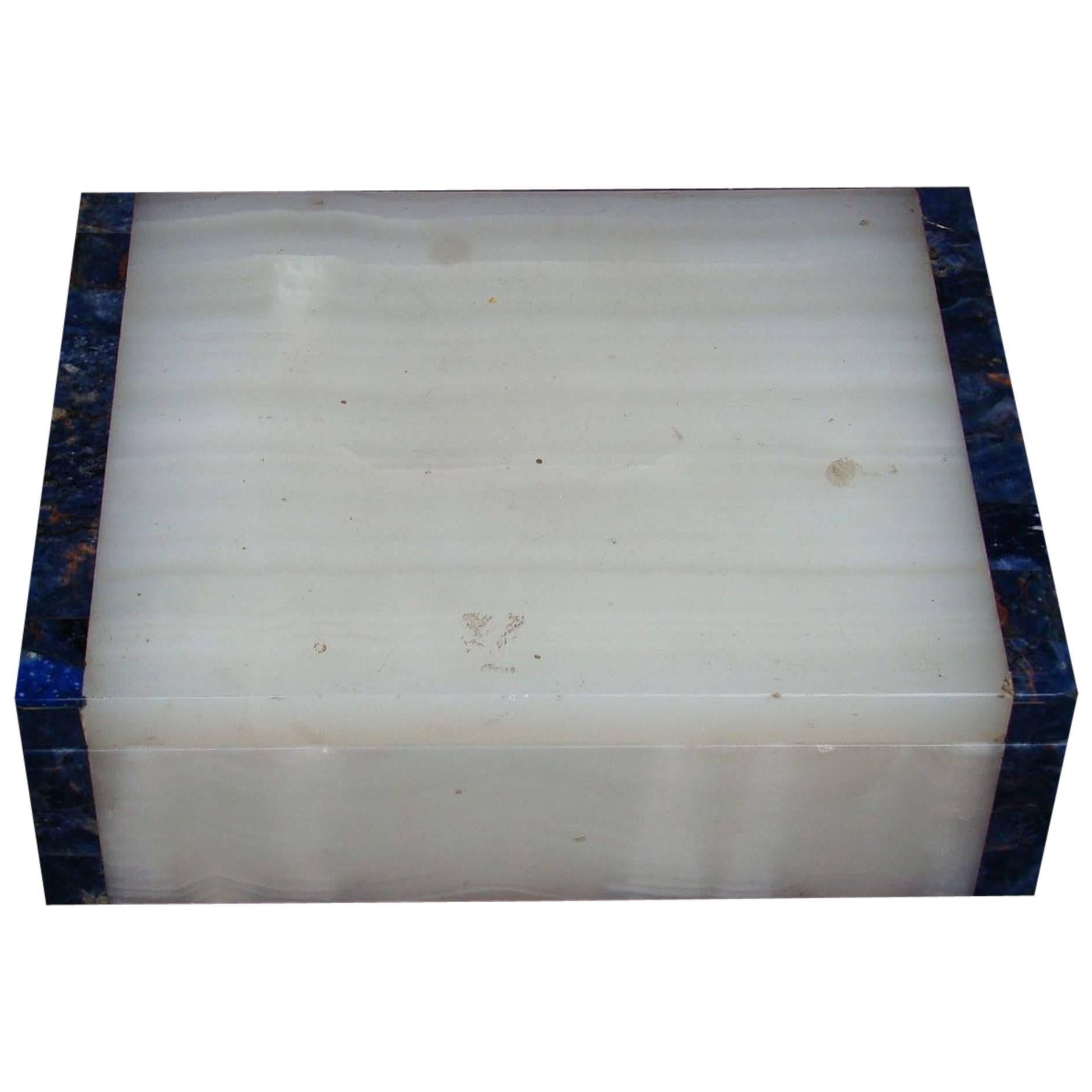 1940s Late Art Deco White Onyx and Lapis Lazuli Box by Henry Griffith & Sons For Sale