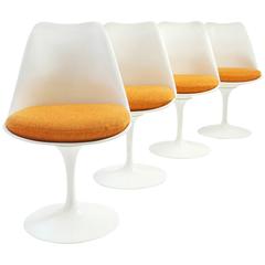 Set of Four Eero Saarinen Swivel Tulip Chairs for Knoll