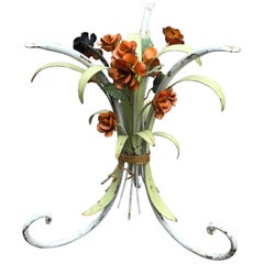 Italienischer handbemalter Blumen- oder Rosentisch mit einer runden Rauchglasplatte