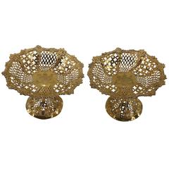 Pair of Georgian English Vermeil Tazza Engraved with Taylor Family Crest Antique Pair of Georgian English Vermeil Tazza Engraved with Taylor Family Crest