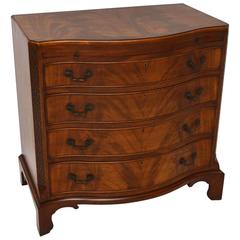 Antique Mahogany Serpentine Fronted Chest of Drawers