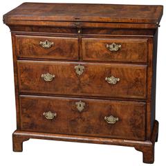Exceptional George I Walnut Bachelor's Chest of Drawers