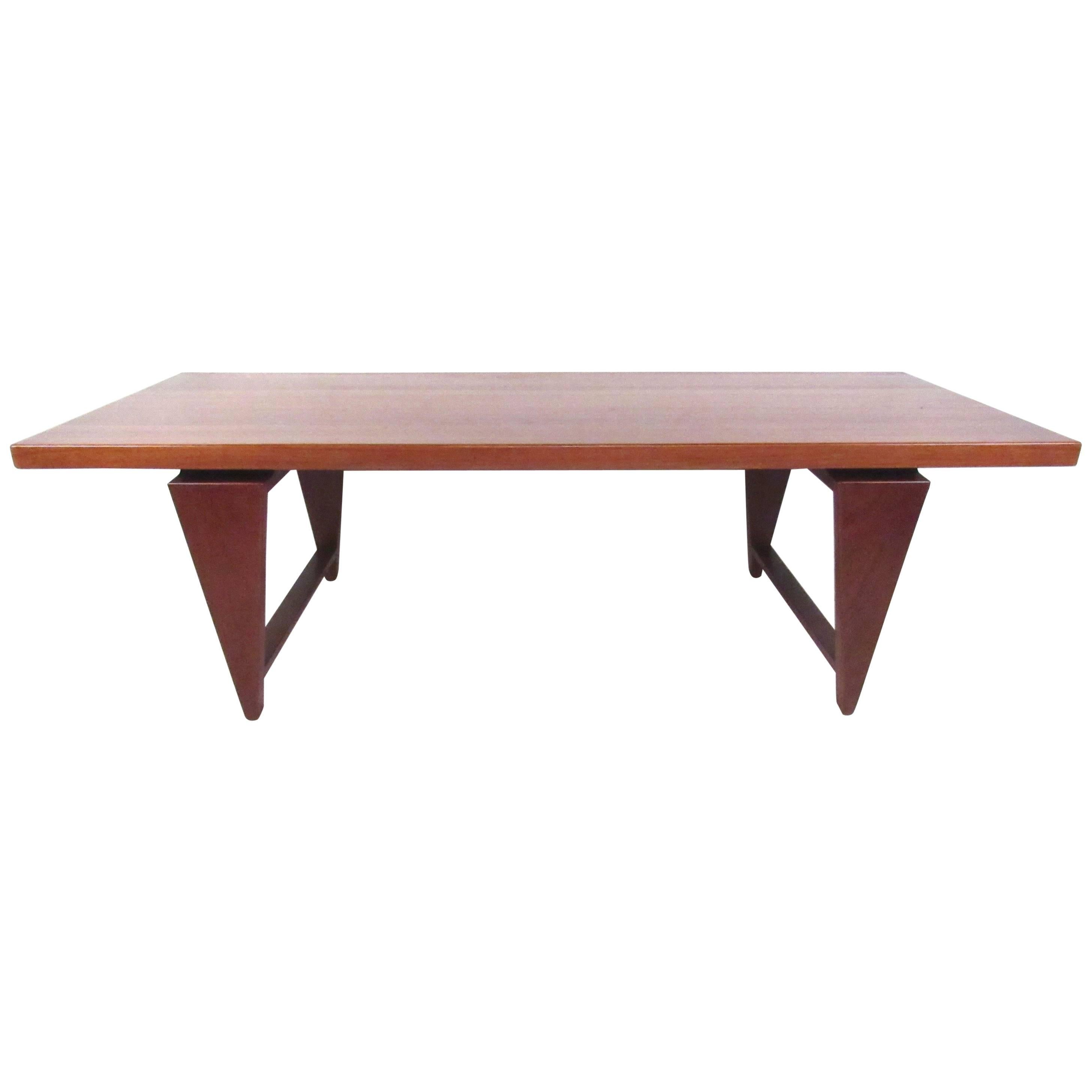 Scandinavian Modern Coffee Table by Illum Wikkelsø For Sale