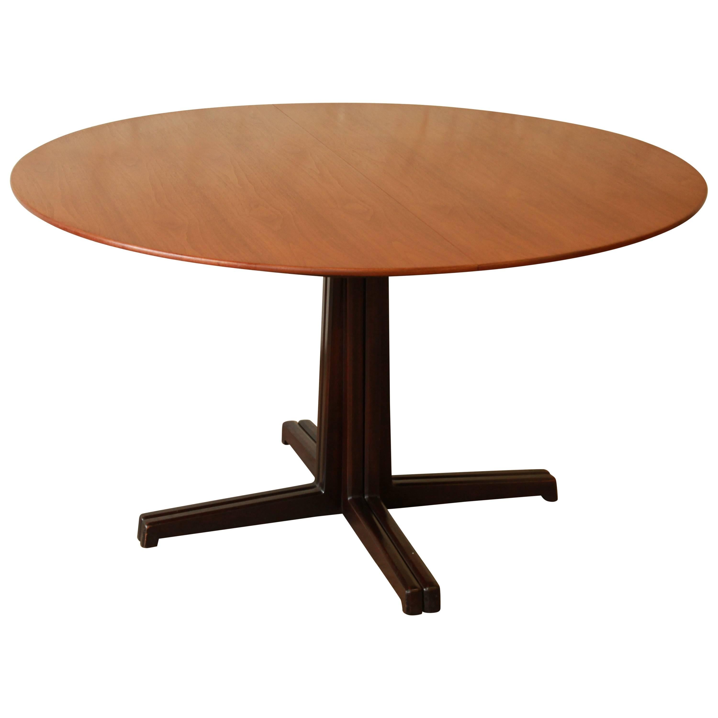 Edward Wormley for Dunbar Mid-Century Walnut Sculptural Extension Dining Table