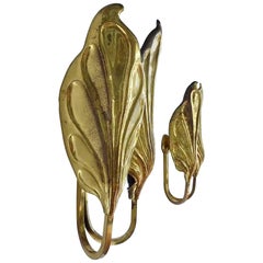Sculptural Pair of Italian Mid-Century Brass Leaf Sconces, Tommaso Barbi, 1970s